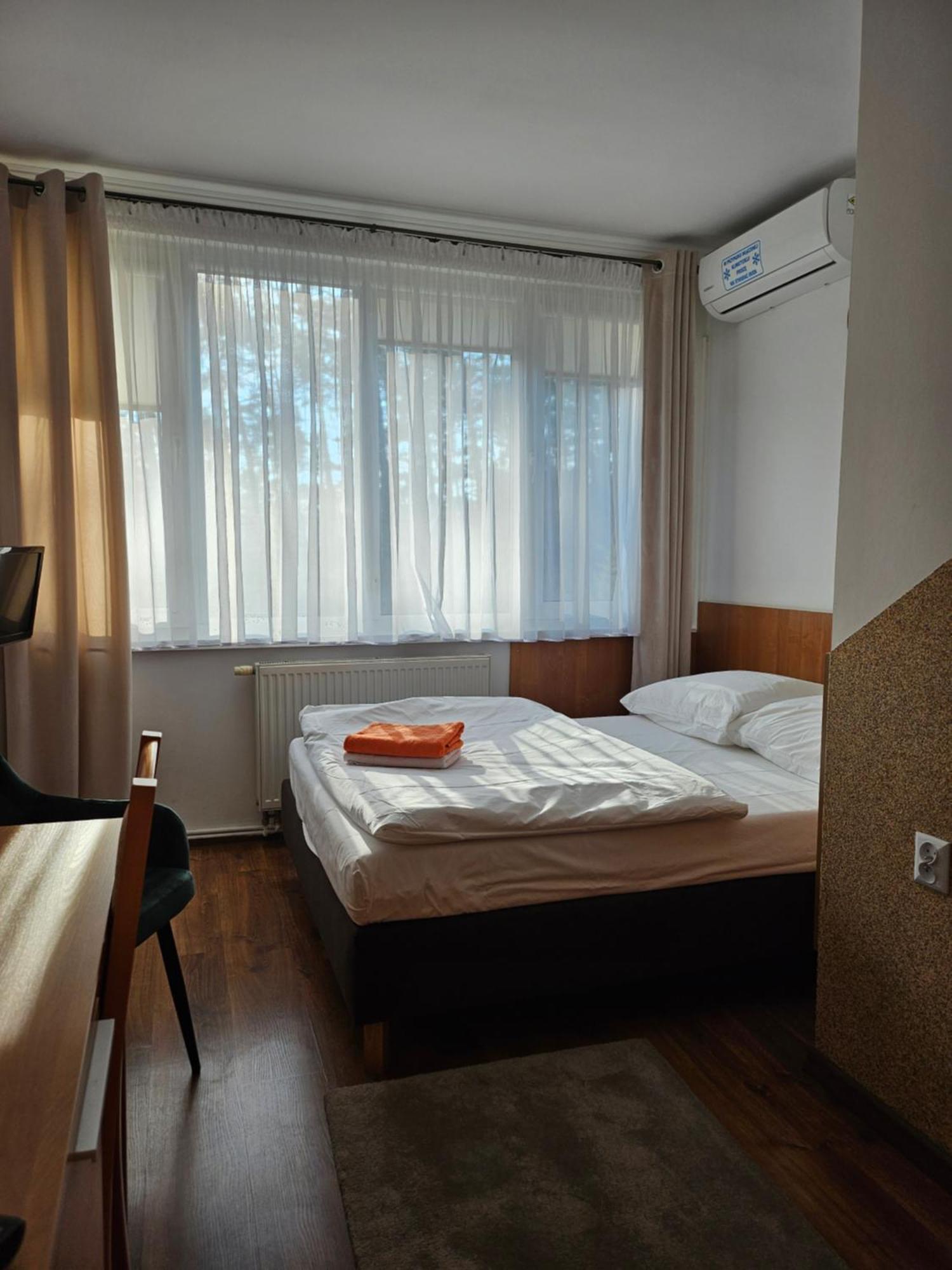 "Hel" Wieniec Zdroj Włocławek Extérieur photo